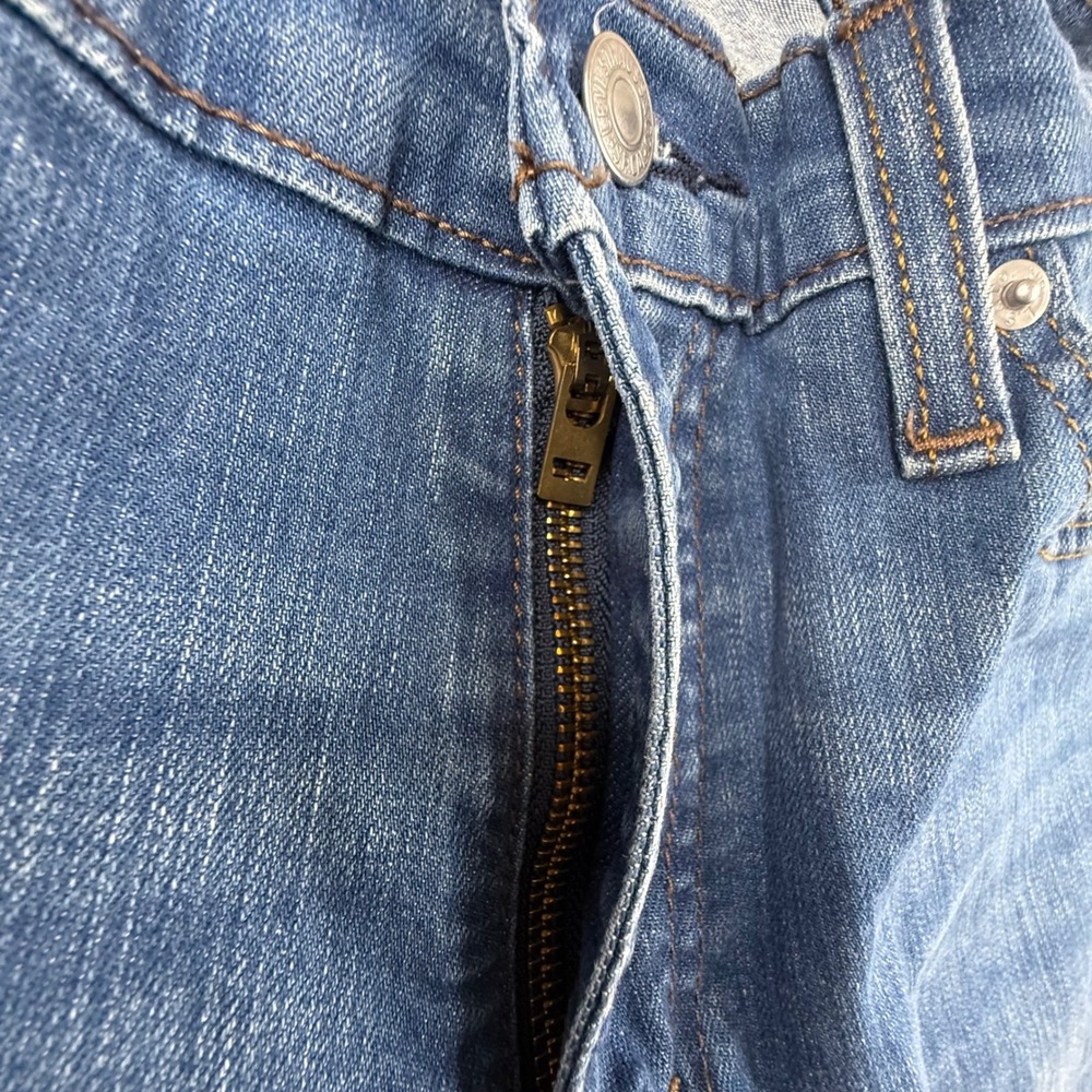 Levi's 511 Slim Fit Jeans Mens 33x30‎ Blue Denim Medium Wash 5-Pocket Zip Fly - Picture 8 of 10